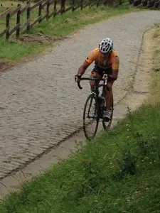 Marc Colpaert met het groot mes ?